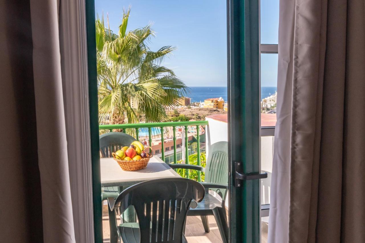Superior One-Bedroom Apartment Balcony